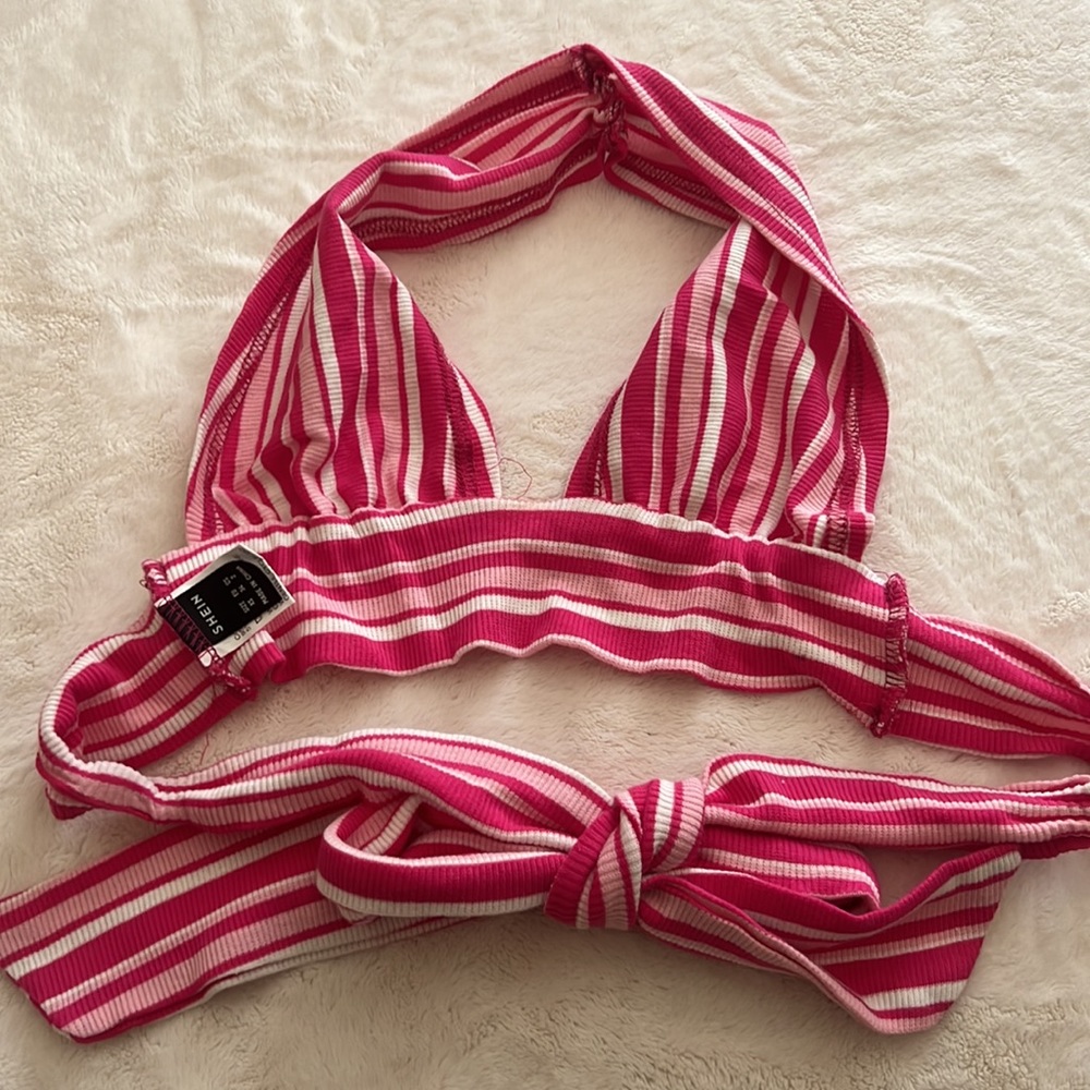 halter top - Picture 2 of 3
